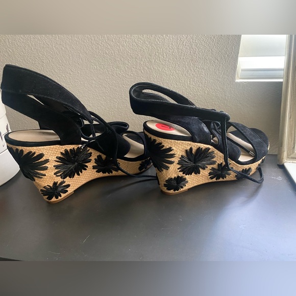 BRAND NEW Lord & Taylor Black Suede Espadrille Wedge Sandals Size 7 - Picture 2 of 6